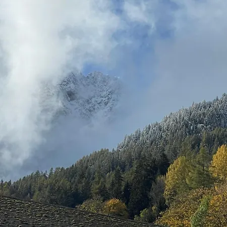 Mazot Agora - Pop-up Gallery Experience Salvan