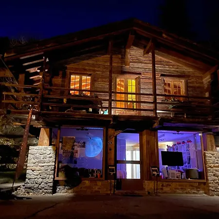 Mazot Agora - Pop-up Gallery Experience