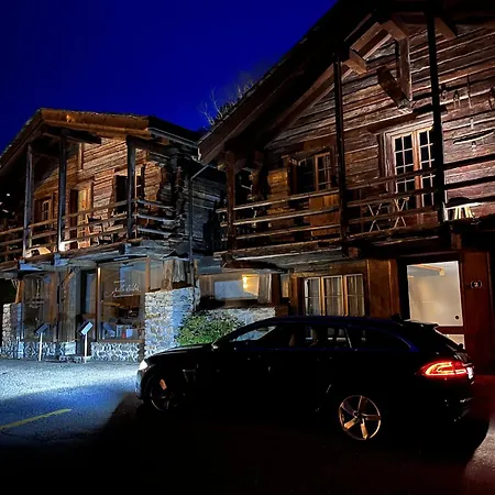 Mazot Agora - Pop-up Gallery Experience Gasthof