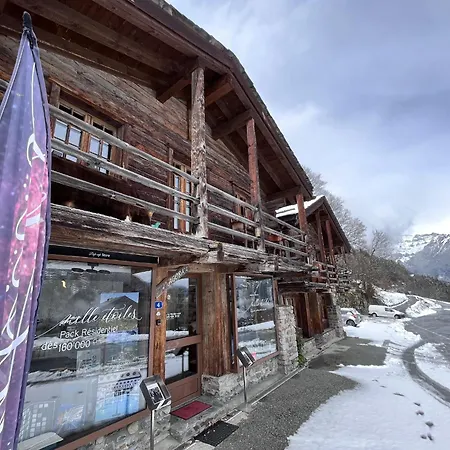 Mazot Agora - Pop-up Gallery Experience Gæstehus Salvan