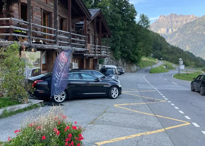 Mazot Agora - Pop-up Gallery Experience 3*