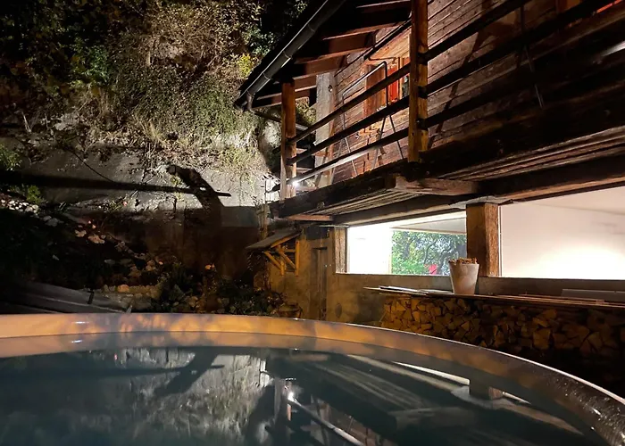 Mazot Agora - Pop-up Gallery Experience 3*