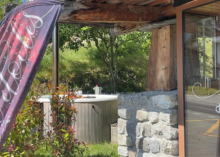 Mazot Agora - Pop-up Gallery Experience 3*