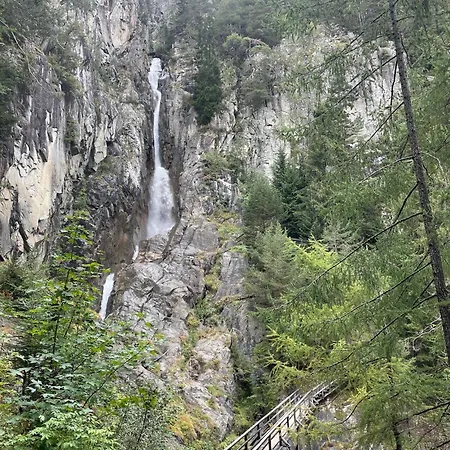 Πανσιόν Mazot Agora - Pop-up Gallery Experience Salvan