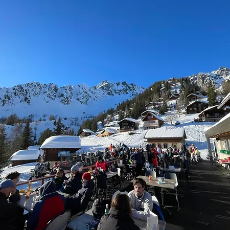 Mazot Agora - Pop-up Gallery Experience Πανσιόν 3*